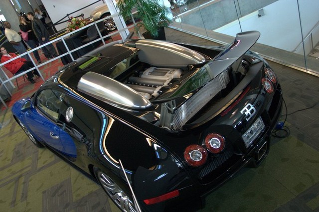 bugatti veyron 4611